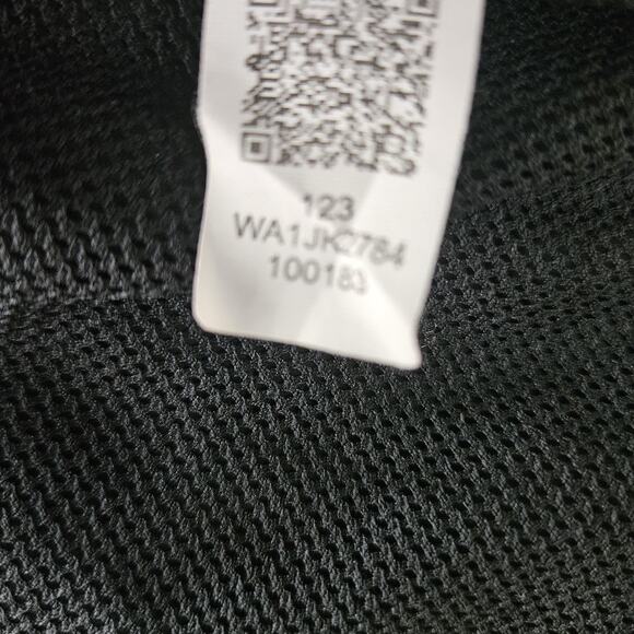 ASICS Women’s Full Zip Lightweight Wind Breaker Jacket Hooded, Sizes M, Black - Picture 6 of 12